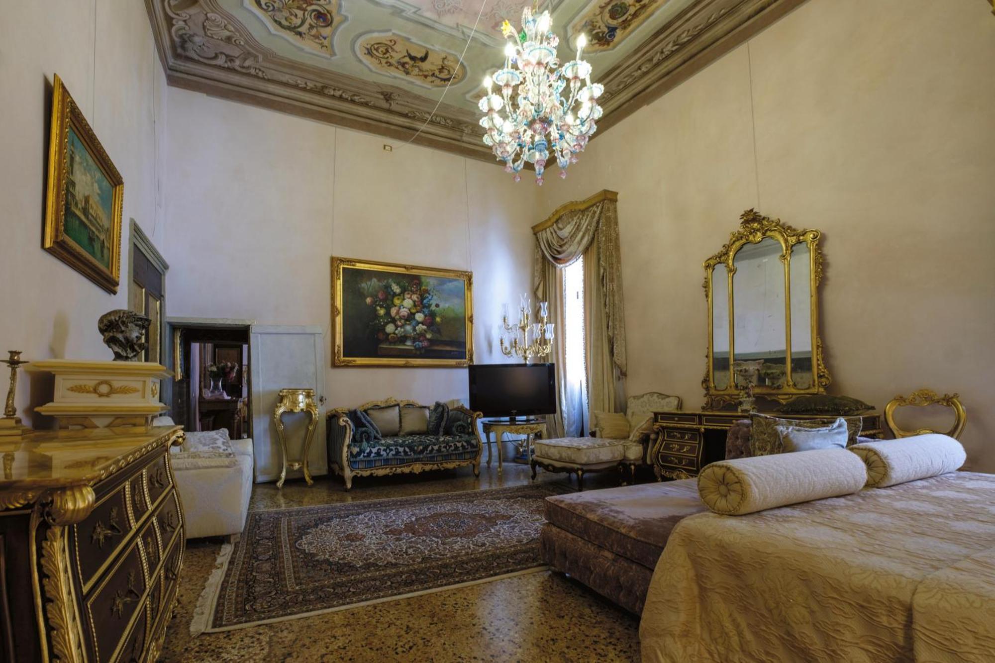 Отель Palazzo Ca' Bernardo By Francesco Molon Венеция Экстерьер фото